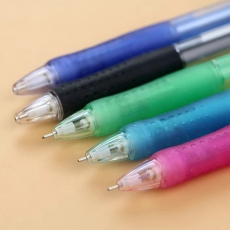 正品 日本三菱M5-100自動(dòng)鉛筆0.5mm 三菱自動(dòng)鉛筆 三菱鉛筆（顏色隨機(jī)）